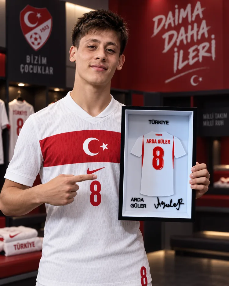 Arda Güler - Türkiye Milli Takım - İmzalı Forma Çerçevesi